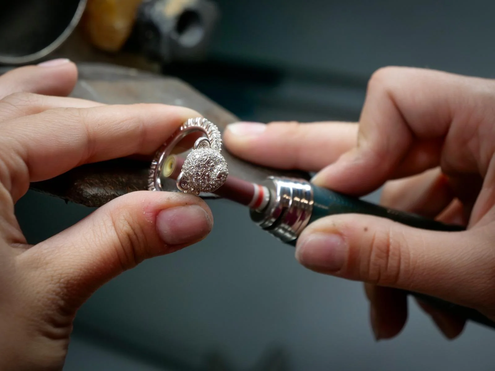 Bare Hug - Ring, Diamonds, Pavé - Image 14