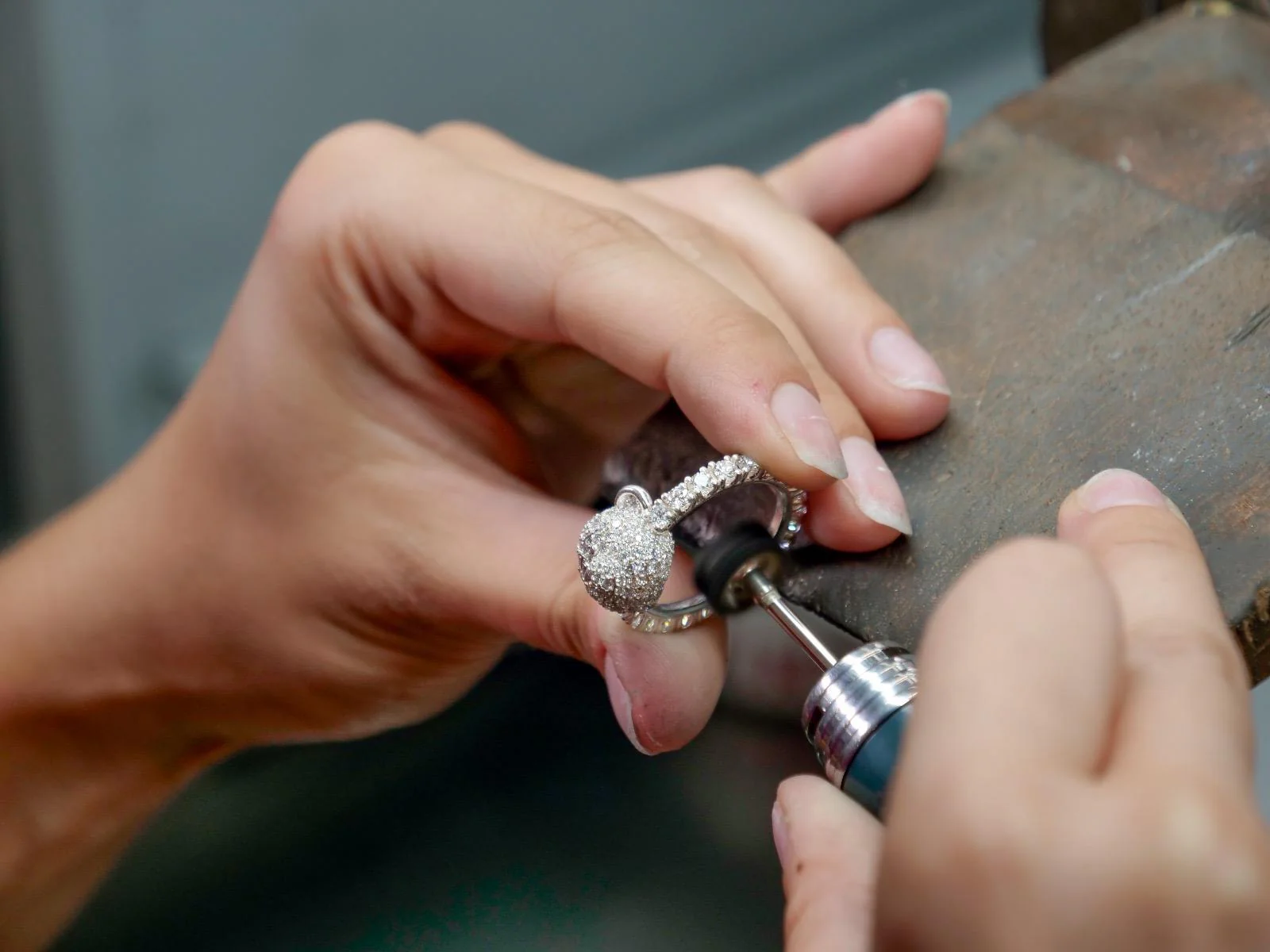 Bare Hug - Ring, Diamonds, Pavé - Image 17